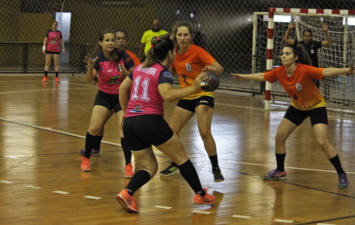Equipe de Handebol feminino SELJ/MarÃlia disputa Copa dos Campeões em Prudente