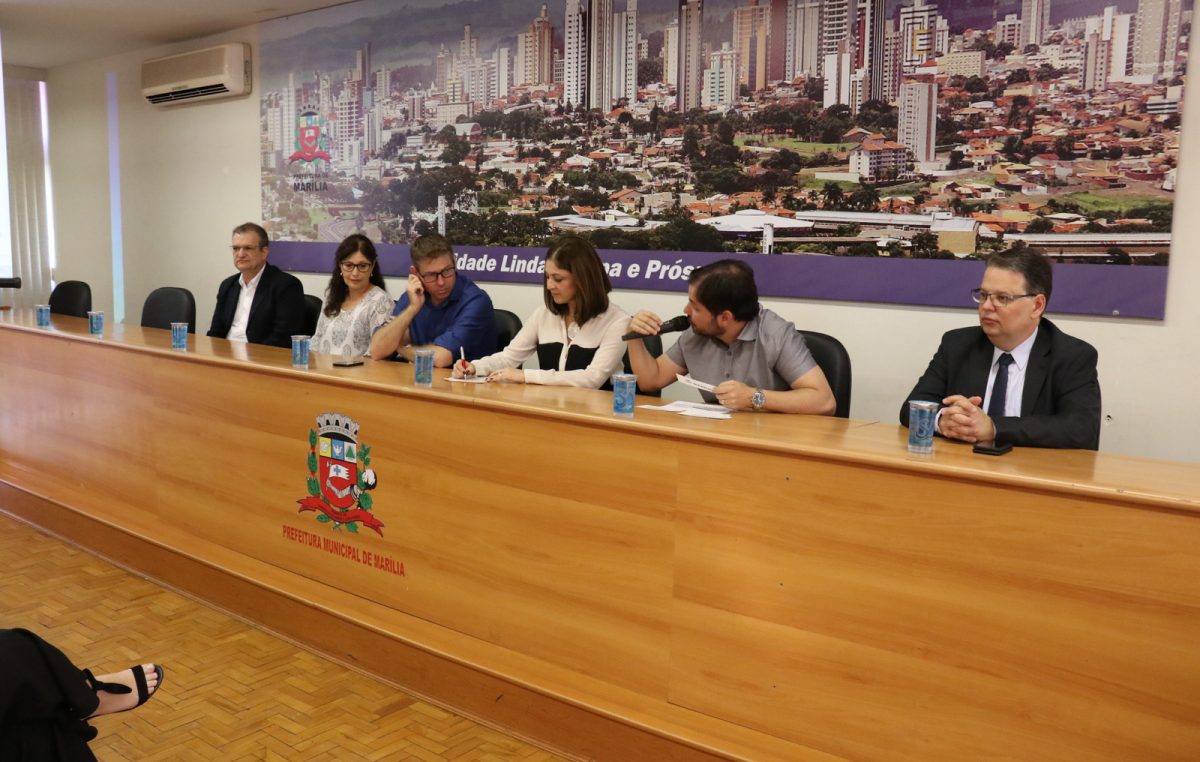 Prefeitura sedia seminário sobre âinternacionalização de municÃpiosâ